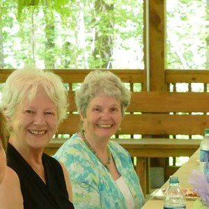 Meet your Posher, Libby